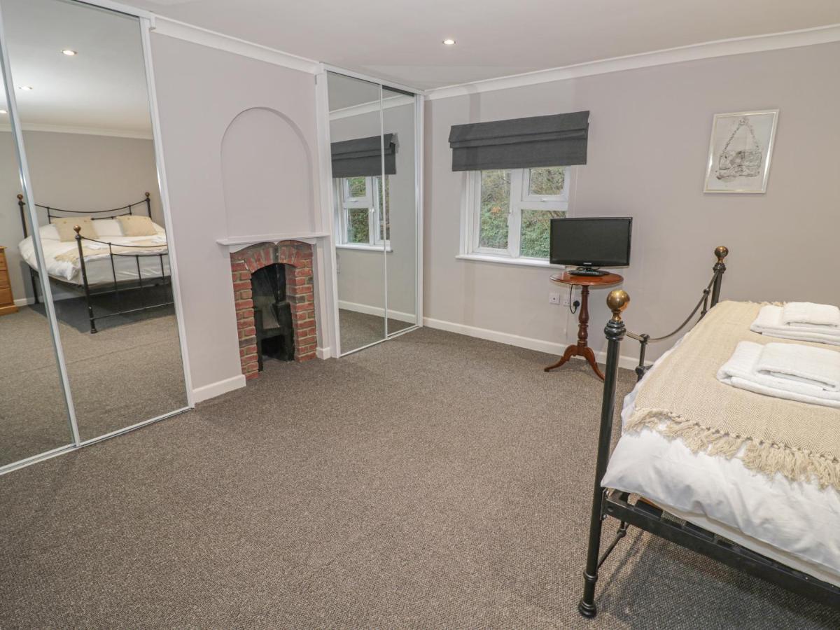 5 Coley Lane Villa Stafford Exterior photo